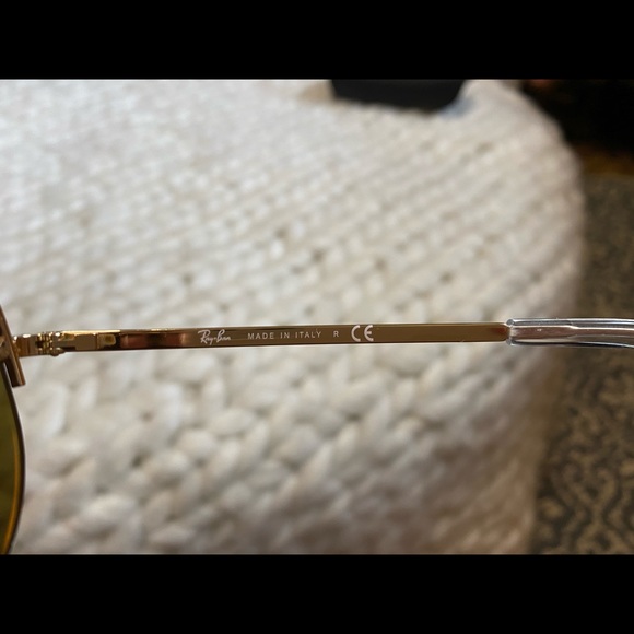 SOLD. Ray-Ban Rose Gold Aviators - Picture 6 of 11